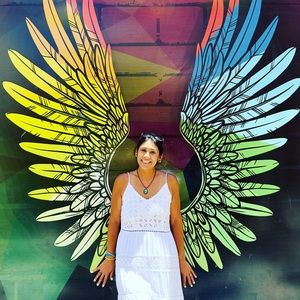 Meet your Posher, Bibi